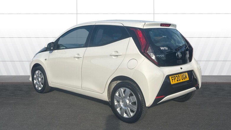 Toyota Aygo 1.0 VVT-i X-Play 5dr Petrol Hatchback